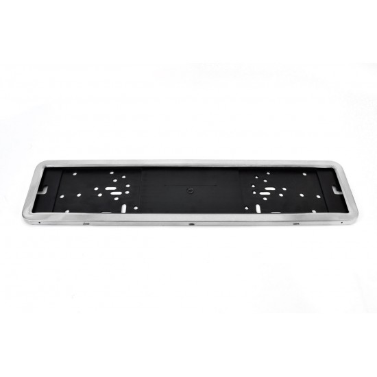 Amio - Πλαστικό Πλαίσιο Πινακίδας Κυκλοφορίας Inox Silver Εφέ Κουμπωτό με Τελάρο 53 x 12 cm για Εμπρός και Πίσω Πινακίδα Αυτοκινήτου - 1 τεμ. (01300/AM)